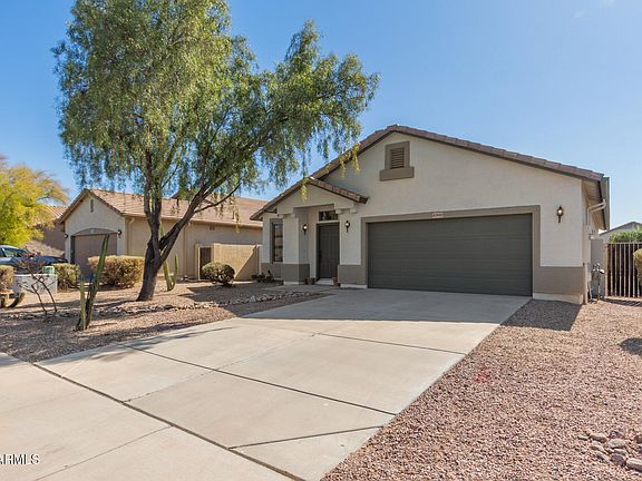 4th image of 43945 W JUNIPER Avenue