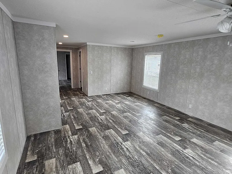 2300 Lafayette Ave #26 — Photo 10