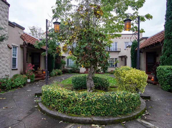 2010 SE Sherman St #6, Portland, OR 97214