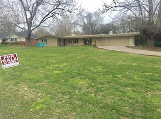 2524 S Cedarbrook Ave, Springfield, MO 65804