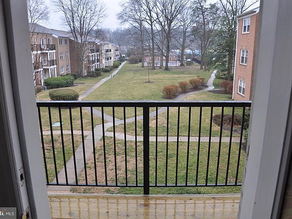 3rd image of 9495 Fairfax Blvd APT 203