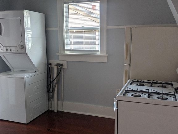 2nd image of 1341 E 10th St