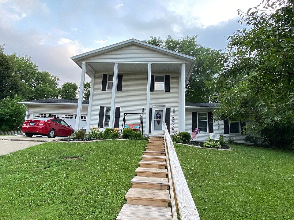 1st image of 20 Willow Hill Dr