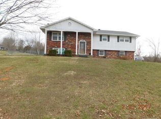 578 S Thompson Ln, Paoli, IN 47454