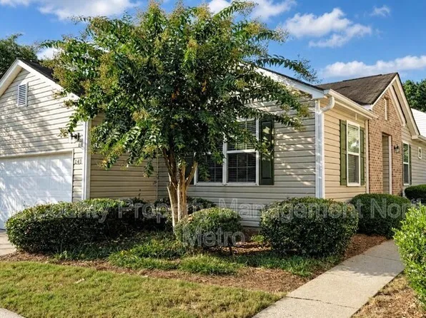 249 Hiawassee Dr, Woodstock, GA 30188
