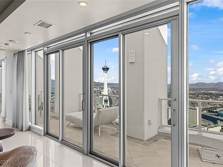 2700 Las Vegas Blvd S #4304 — Photo 47