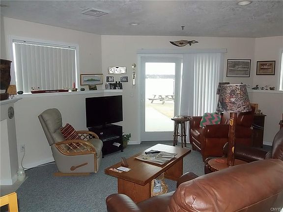 5th image of 33 Dockside Dr