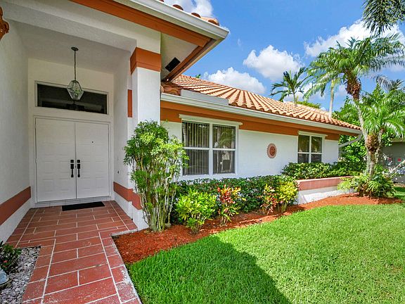 2nd image of 5930 Newport Village Way