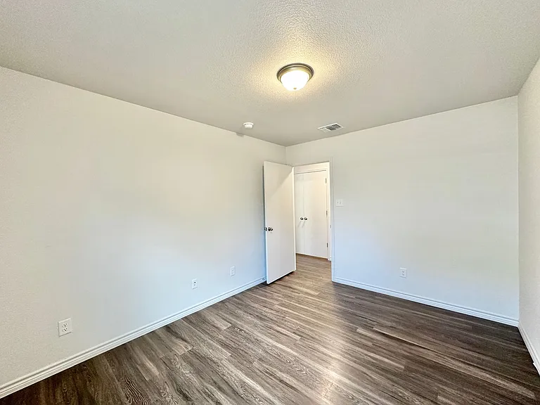 1708 Clovis Dr — Photo 39