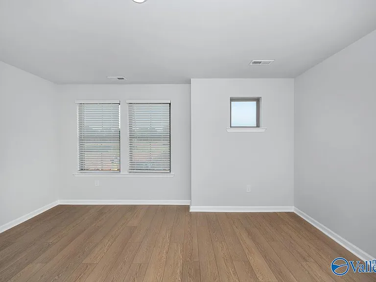 147 Wolfe Ln — Photo 22