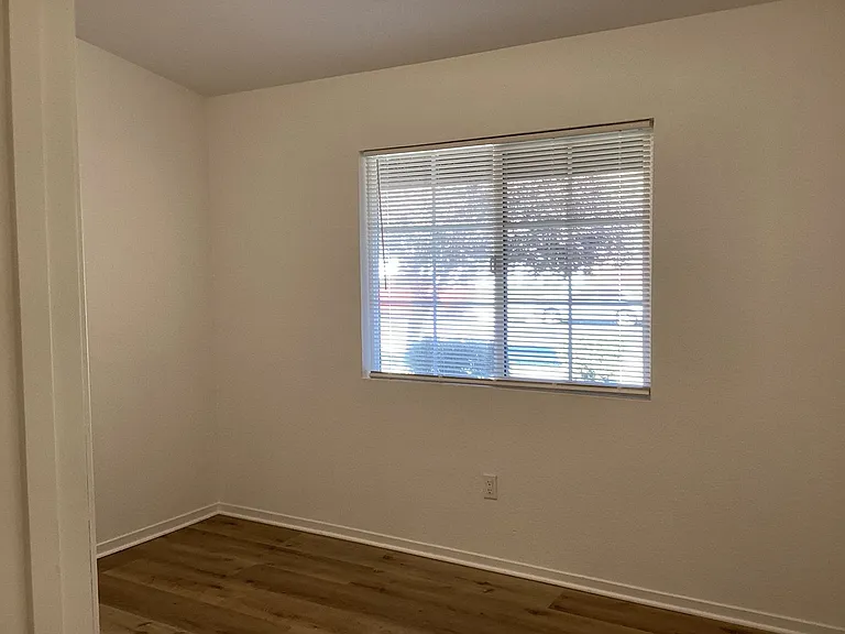 1450 La Jolla Way — Photo 29