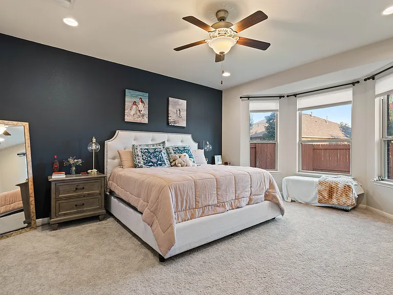 2428 Granite Hill Dr — Photo 48
