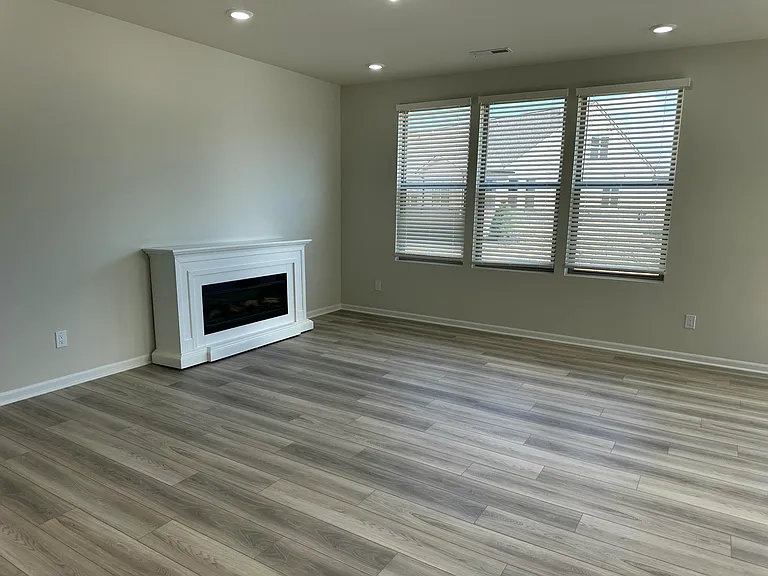 719 W Spaniel Dr — Photo 22