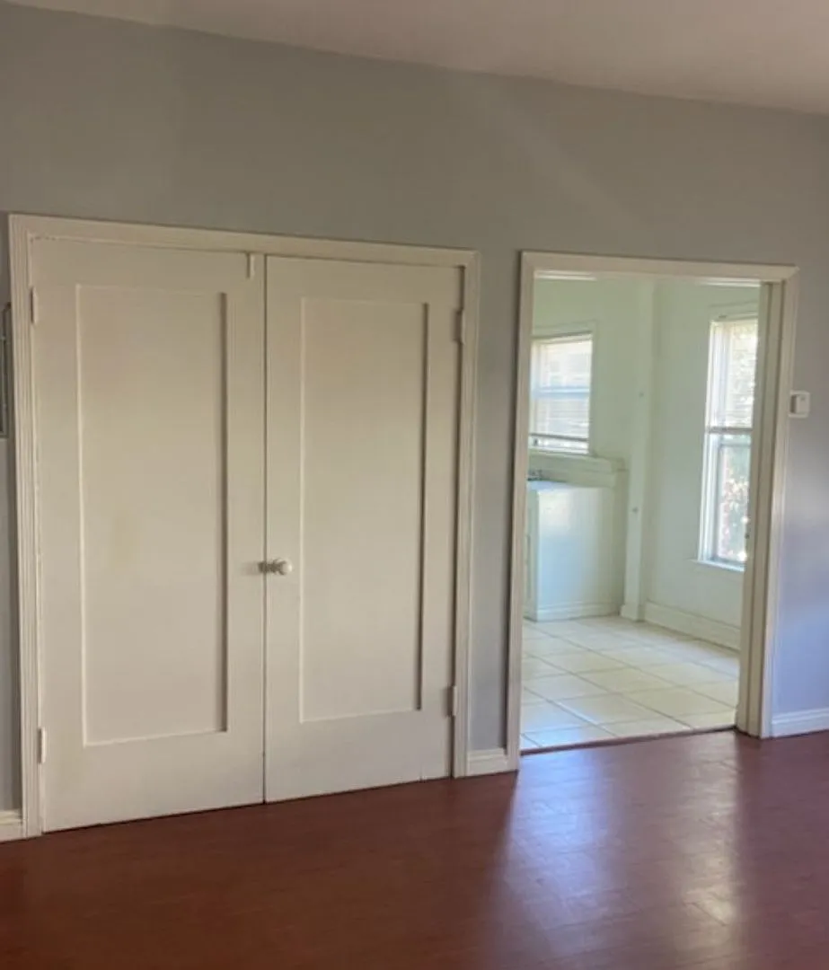 Isabel Apartments, LLC — Photo 2