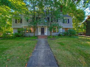 2195 Demington Dr, Cleveland Heights, OH