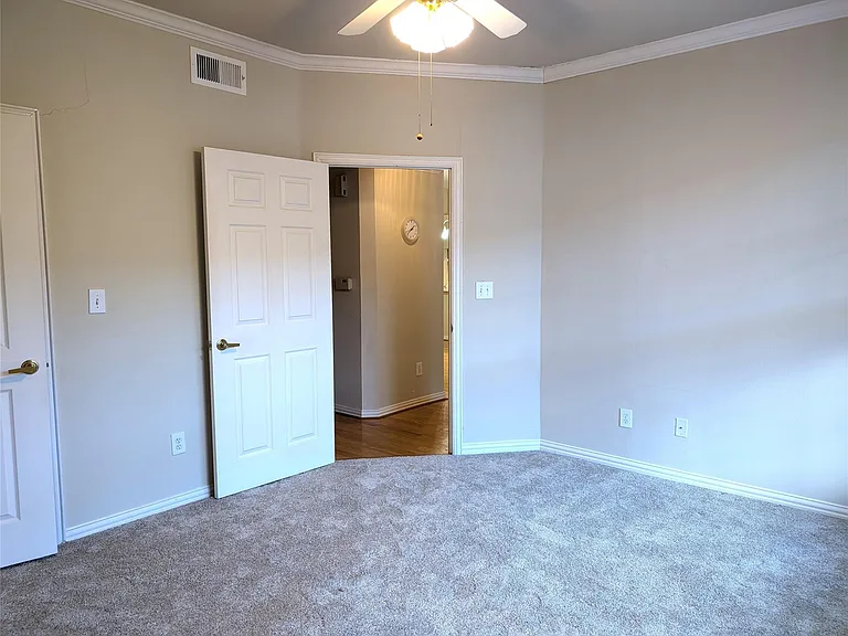 2111 Welch St #B208 — Photo 15