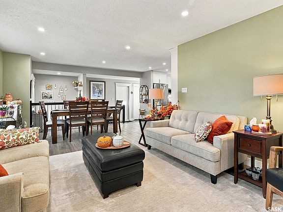 5th image of 627 Spencer Way