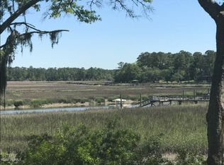 10 Hickory Rd, Beaufort, SC 29907