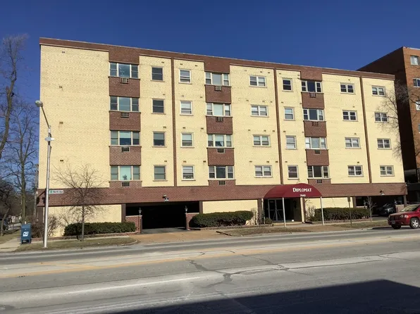 7840 W North Ave APT 4I, Elmwood Park, IL 60707