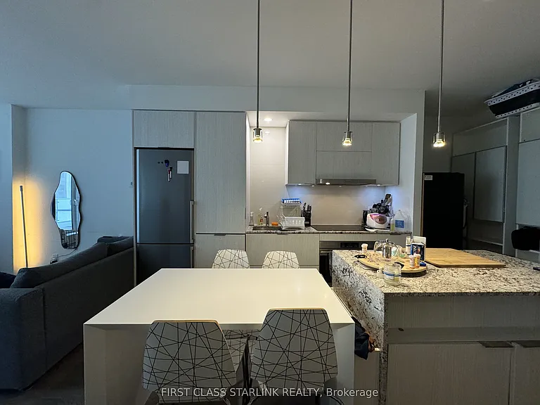 1 Bloor St E #811 — Photo 2