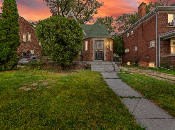 14852 Strathmoor St, Detroit, MI 48227