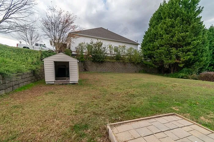 4057 Buckingham Dr — Photo 4