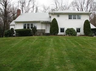 268 Baltusrol Way, Springfield, NJ 07081