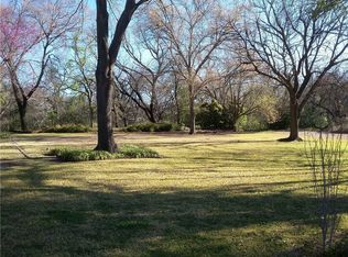 9804 Creekside Dr, Fort Worth, TX 76126