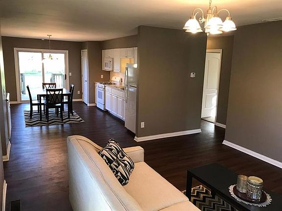 4th image of 7222 Vermillion Dr