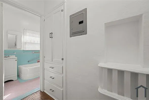 4172 3/4 Leimert Blvd — Photo 18