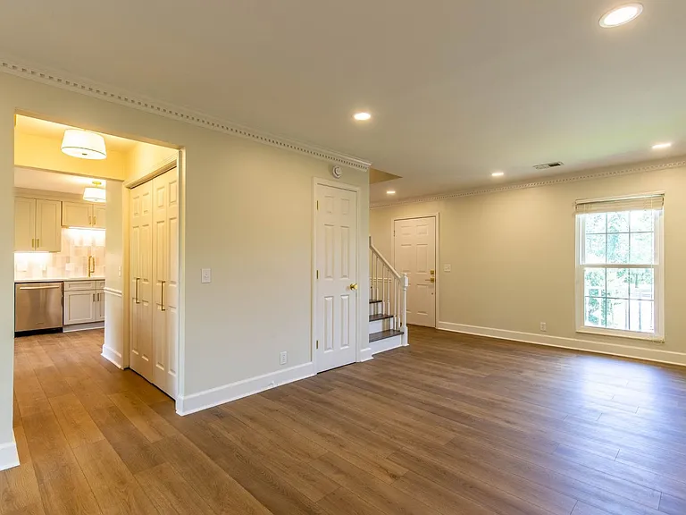 109 Welshwood Ct — Photo 7
