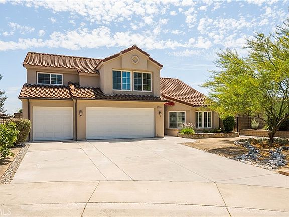 4th image of 2528 Sloan Dr