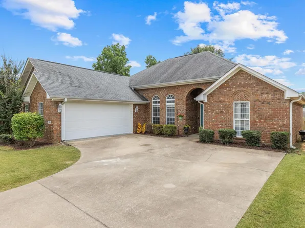 309 Dunolly Ln, Florence, AL 35633