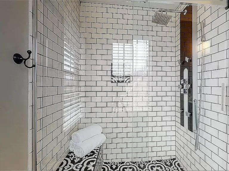 212 Deer Point — Photo 14