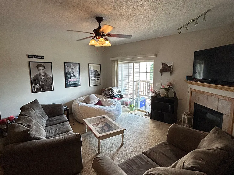 560 Kansas Ave #7 — Photo 18