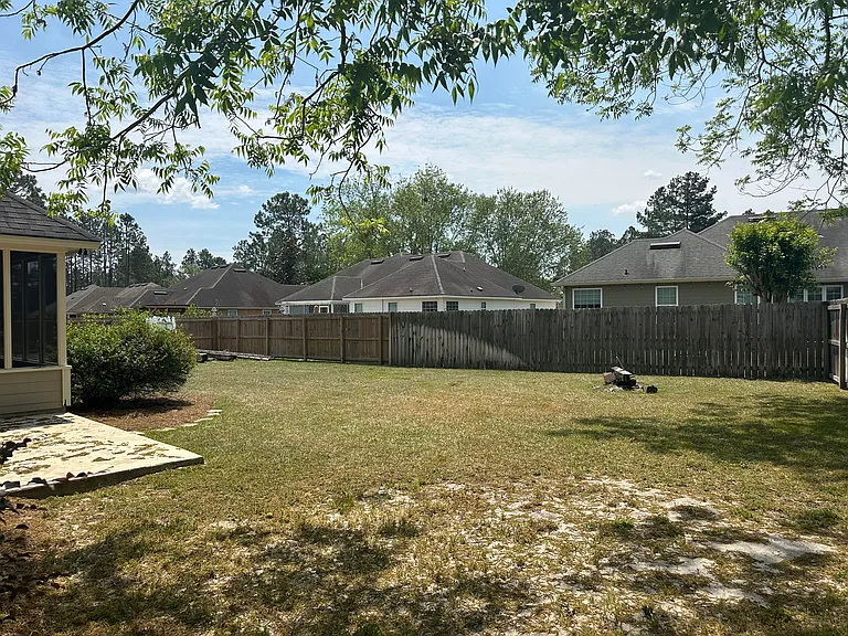 4561 Amelia Cir — Photo 36