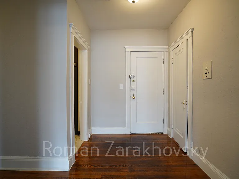 55 Linden St #7 — Photo 10