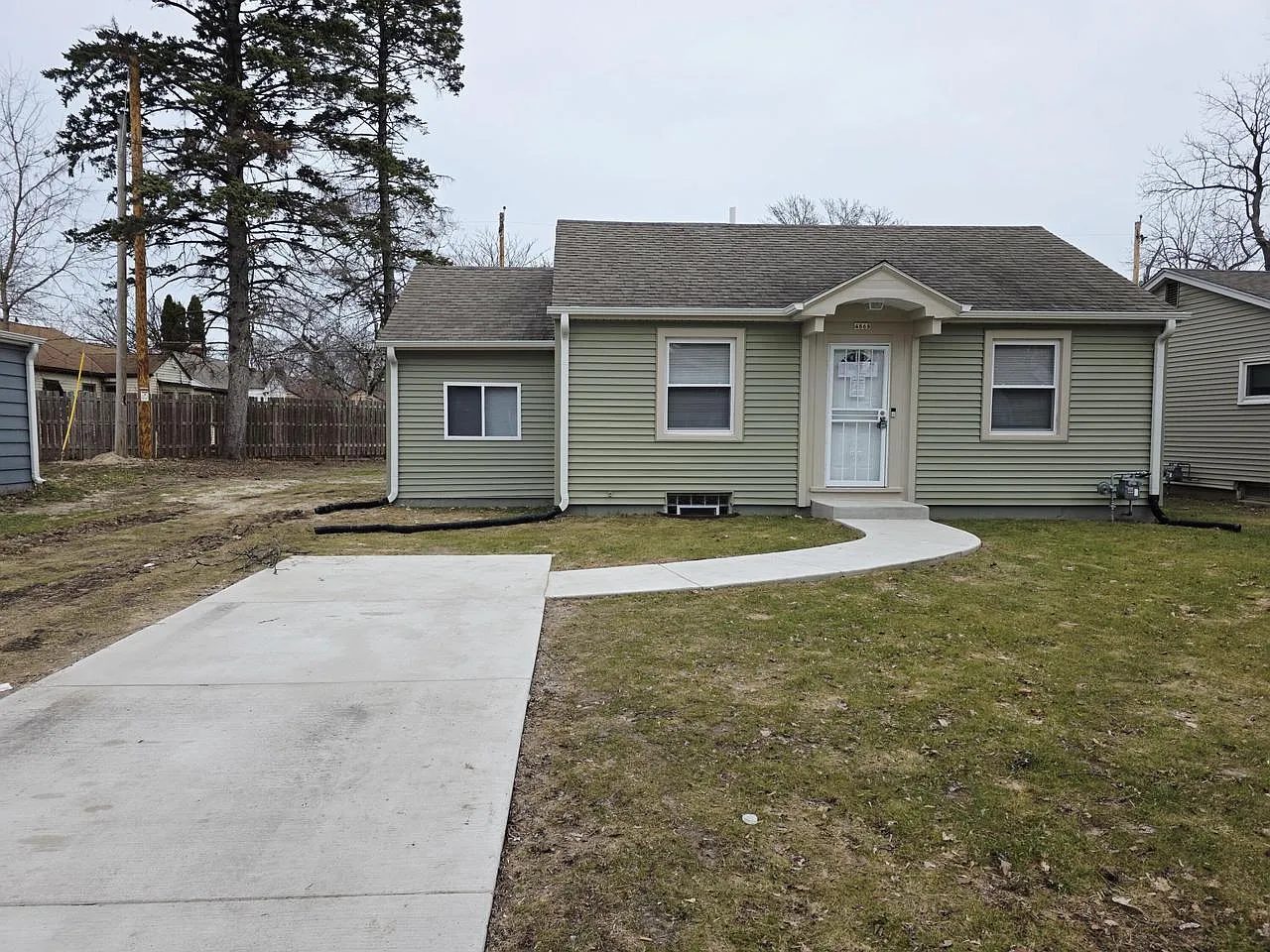 4868 North 52nd STREET photo 1