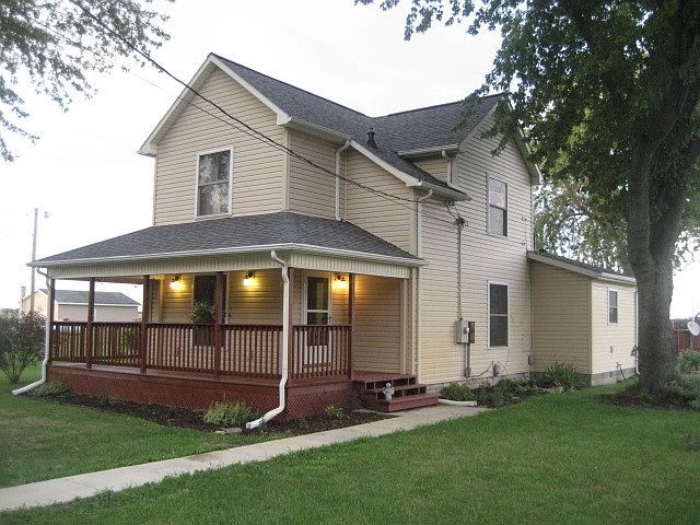 1st image of 2415 Railroad St