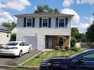 17 Hillside Ave, Clark, NJ 07066