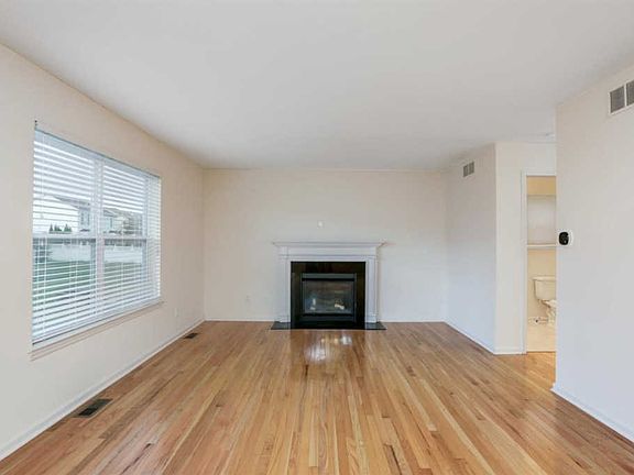 4th image of 8809 Lilly Dr