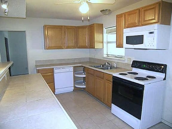 4th image of 10446 Brockbank Dr