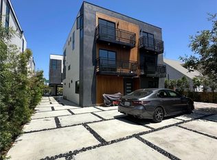 656 N Mariposa Ave, Los Angeles, CA 90004