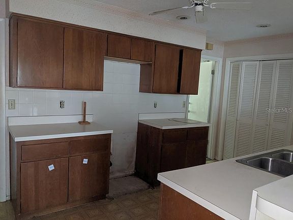 5th image of 4343 S Shade Ave