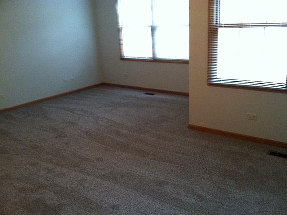 New carpet and paint 2015.