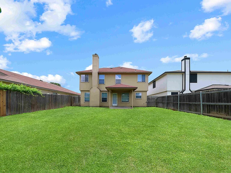 5013 Causeway Ct — Photo 24