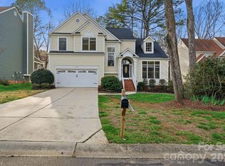 4915 Benthaven Ln, Charlotte, NC 28269