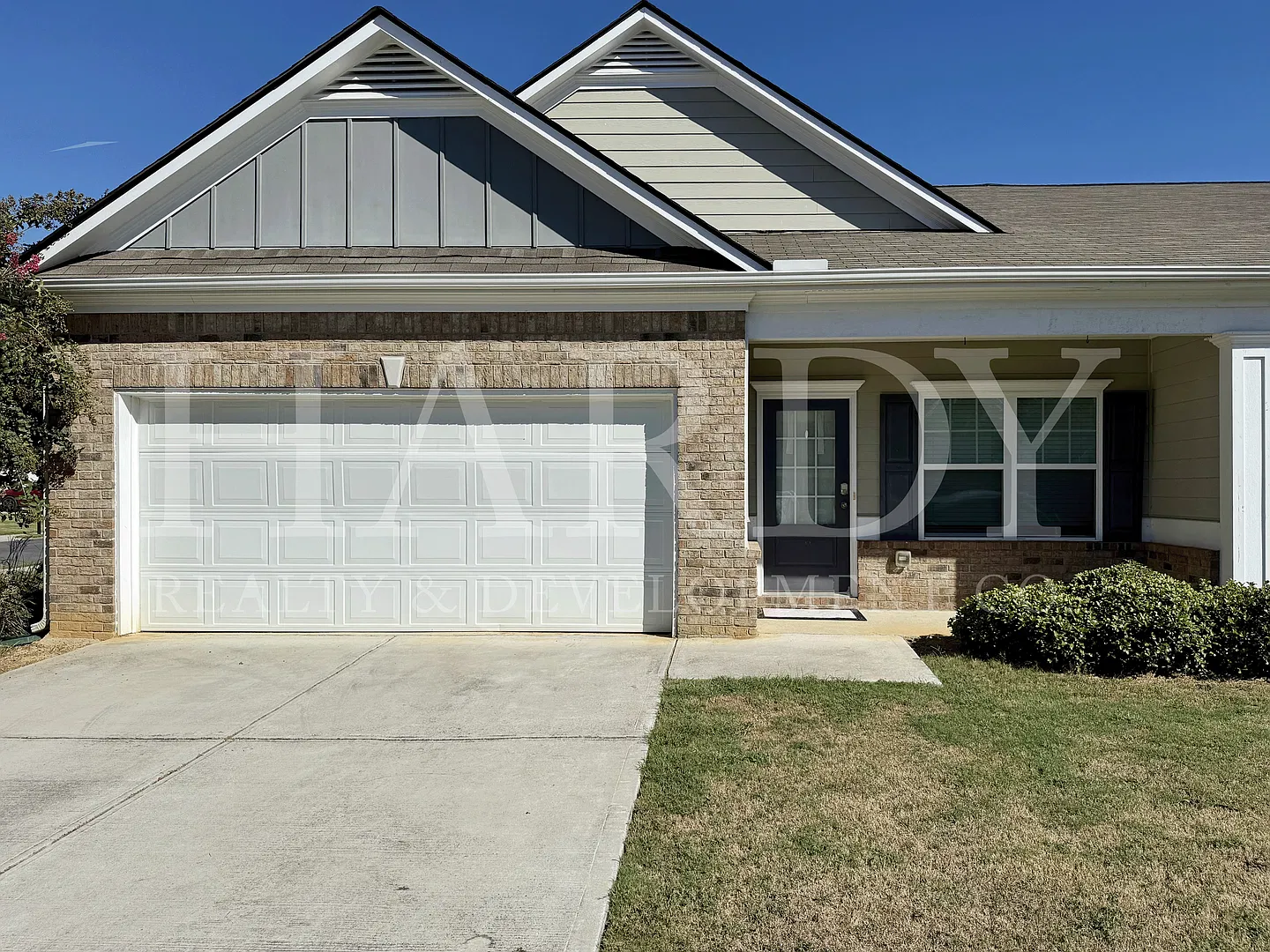 Smith - 31 Southfork Dr & 1 Westwillow Ln — Photo 1