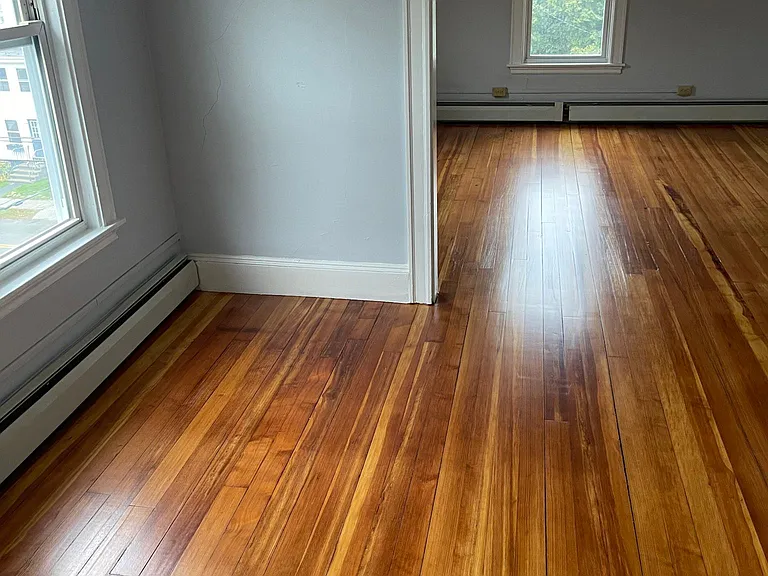 288 Woodford St #3 — Photo 10