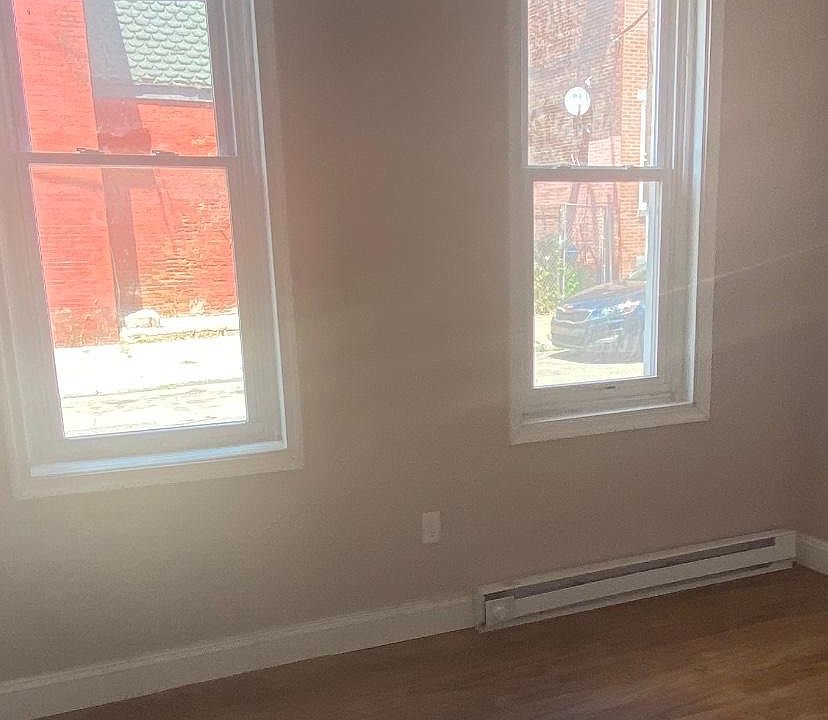 2nd image of 1635 N 26th St #1